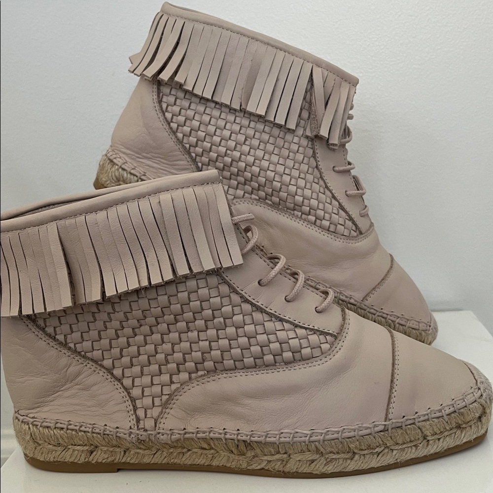 NWOT Isa Tapia Leather Fringe Lace-Up Ankle Boots